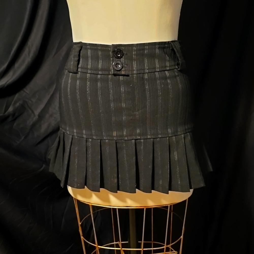Pleated miniskirt